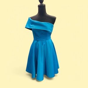 Elegant Blue Off-Shoulder Dress 2